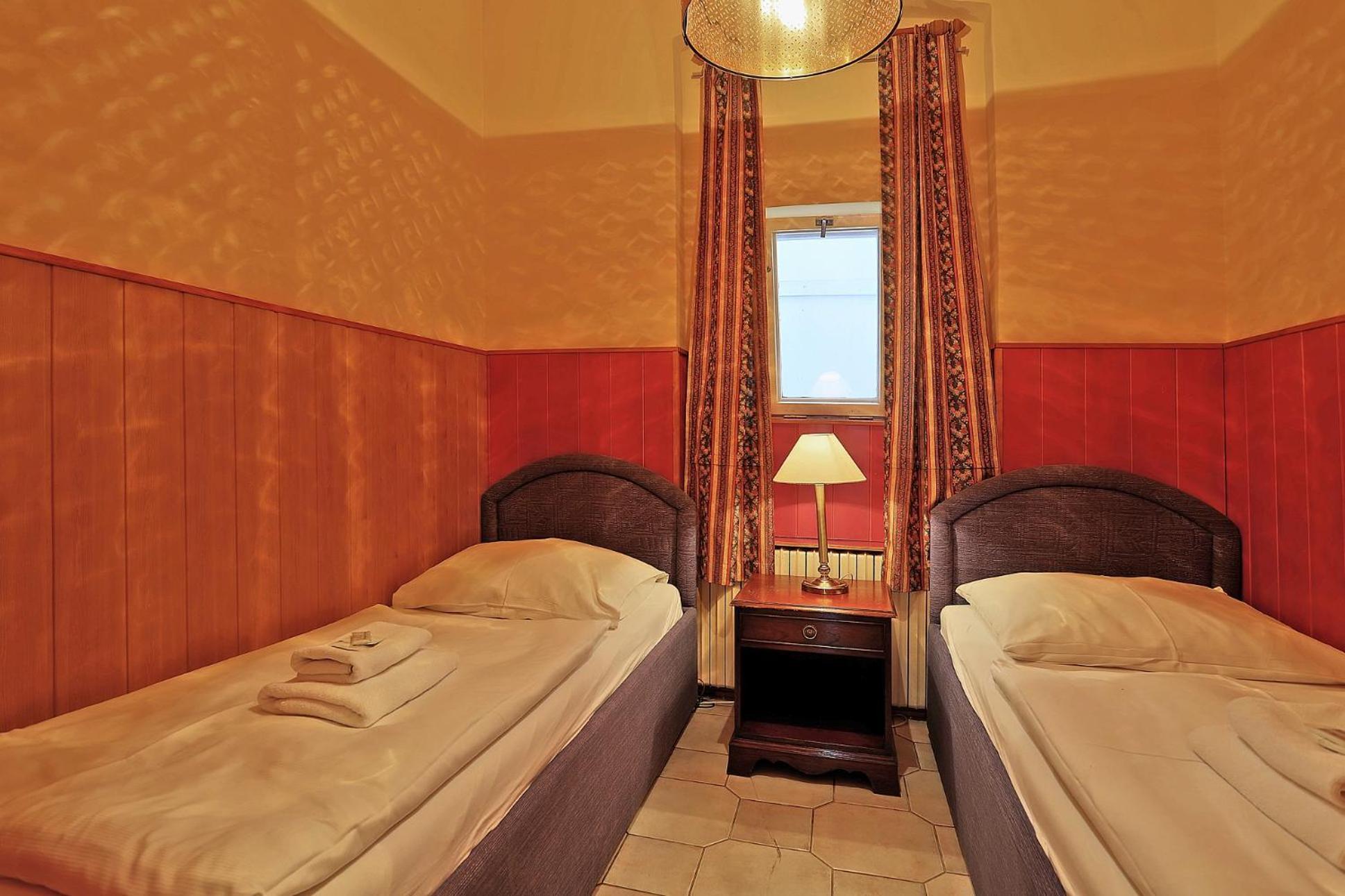 Hotel Kavalir カルロヴィ・ヴァリ 部屋 写真
